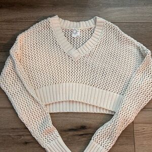 Aerie Cream V-Neck Cropped Sweater
